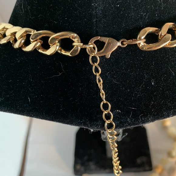Large Lot Costume Jewelry - Picture 8 of 17